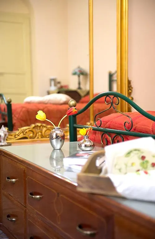 Affittacamere La Casa Di Via Narbone Hotel Palermo